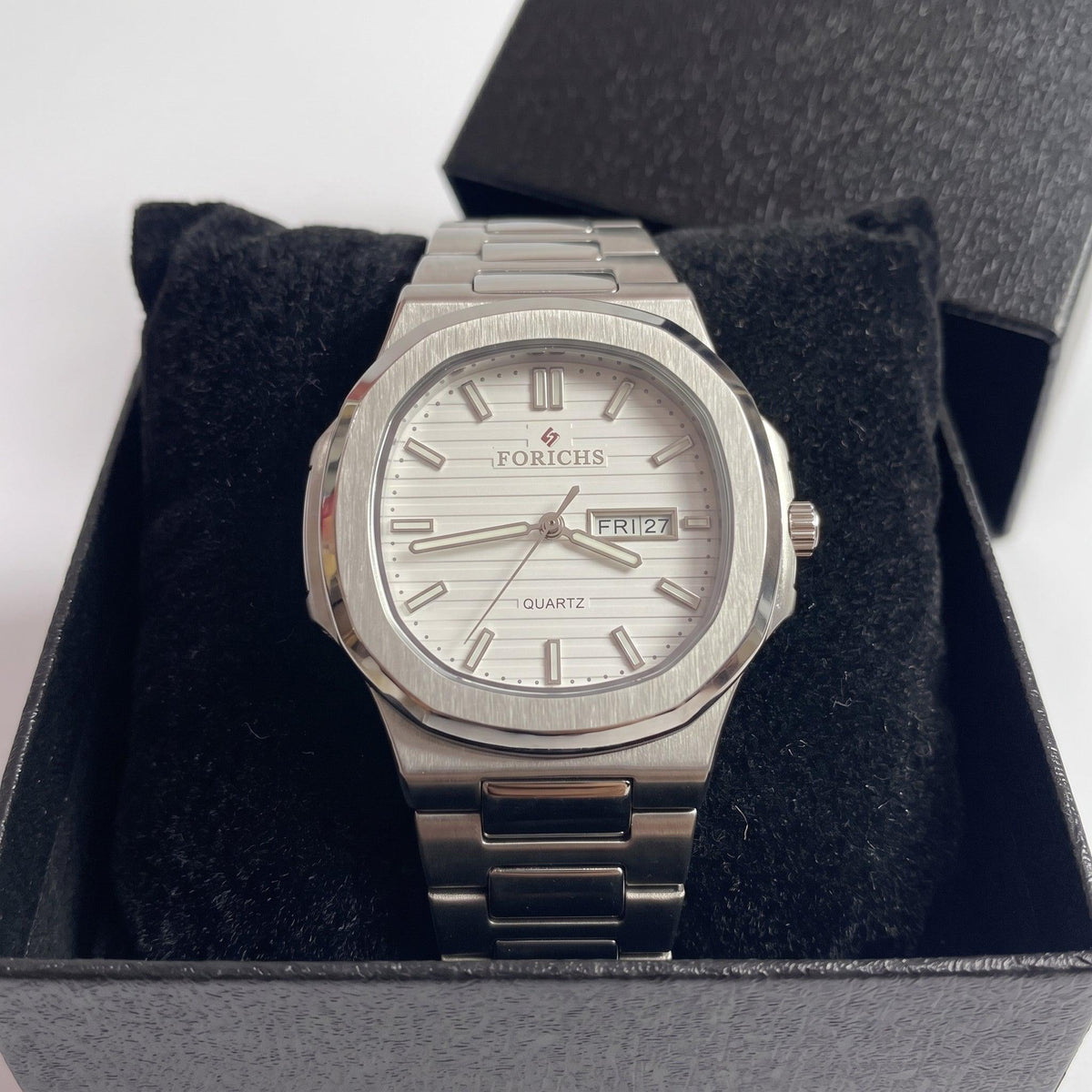 FORICHS Silver Steel Watch with Day-Date Display