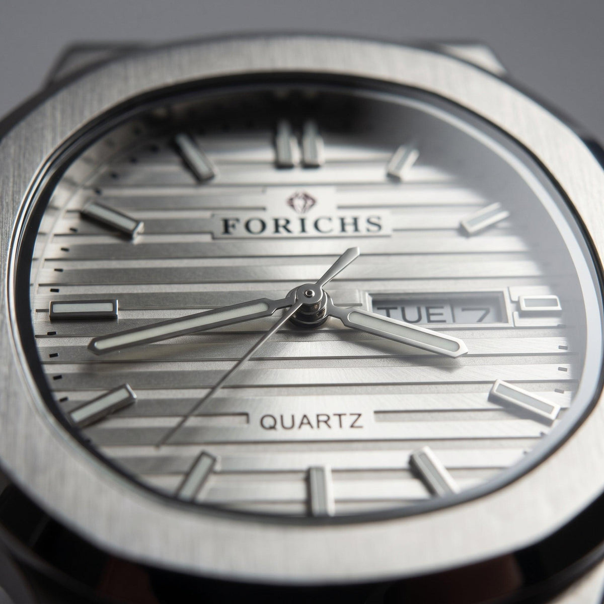 FORICHS Silver Steel Watch with Day-Date Display
