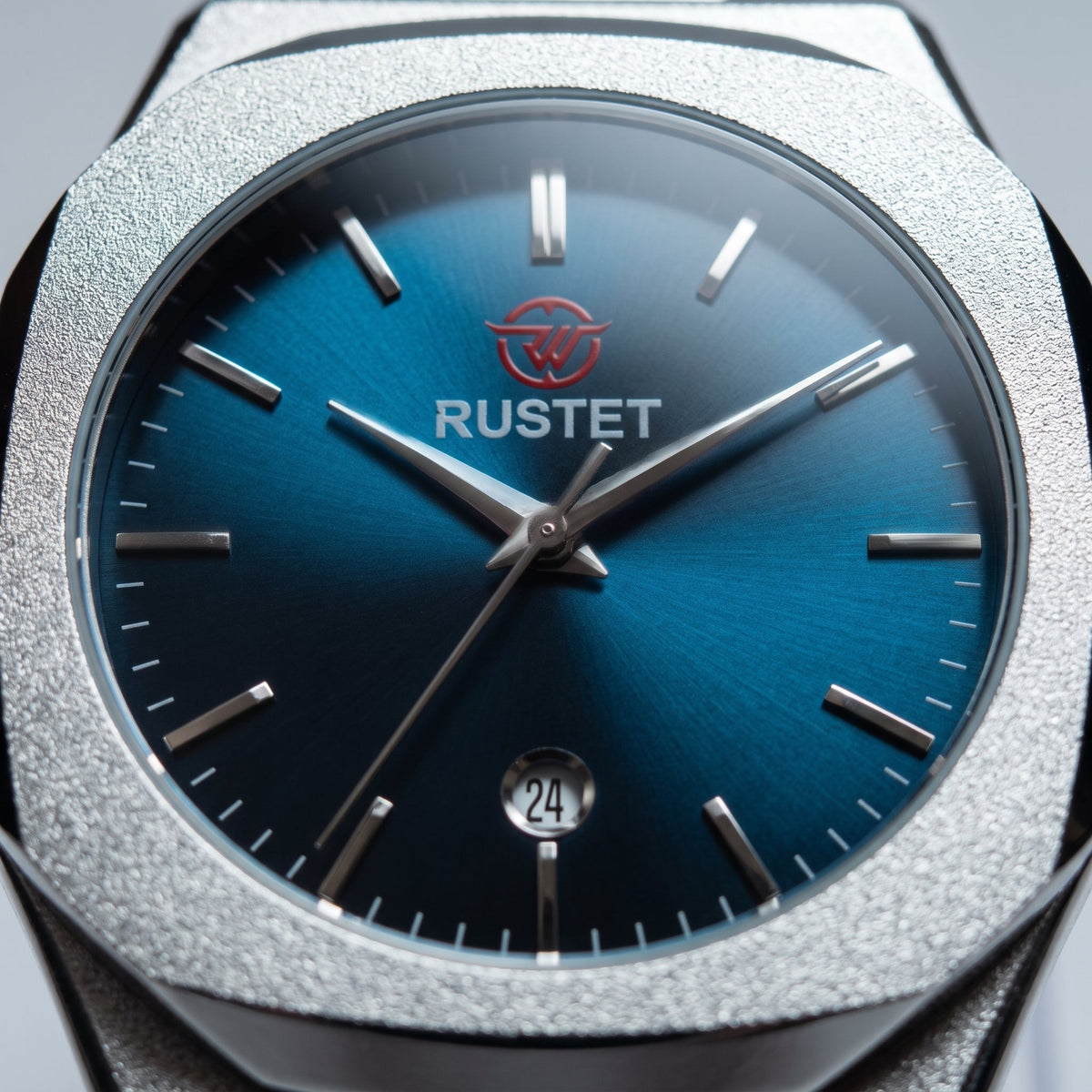 RUSTET Men's Ultra-Thin Sunburst Watch – Blue Dial, Heavy Steel & Waterproof