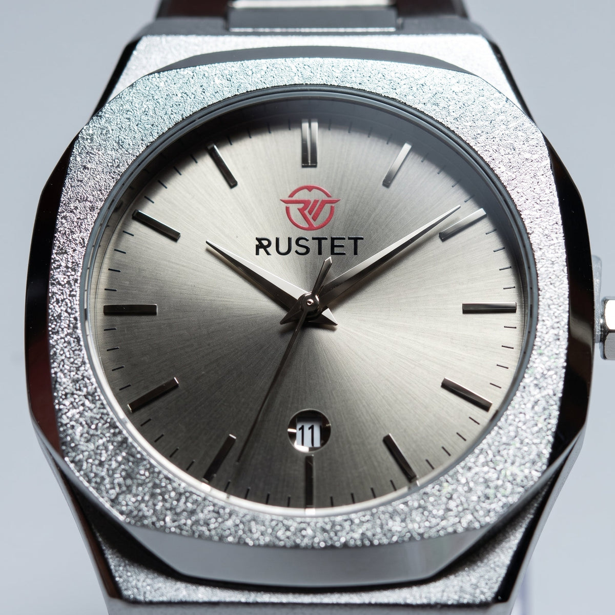 RUSTET Men's Ultra-Thin Sunburst Watch – Grey Dial, Heavy Steel & Waterproof